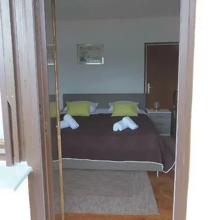 Branko Apartment Veli Rat